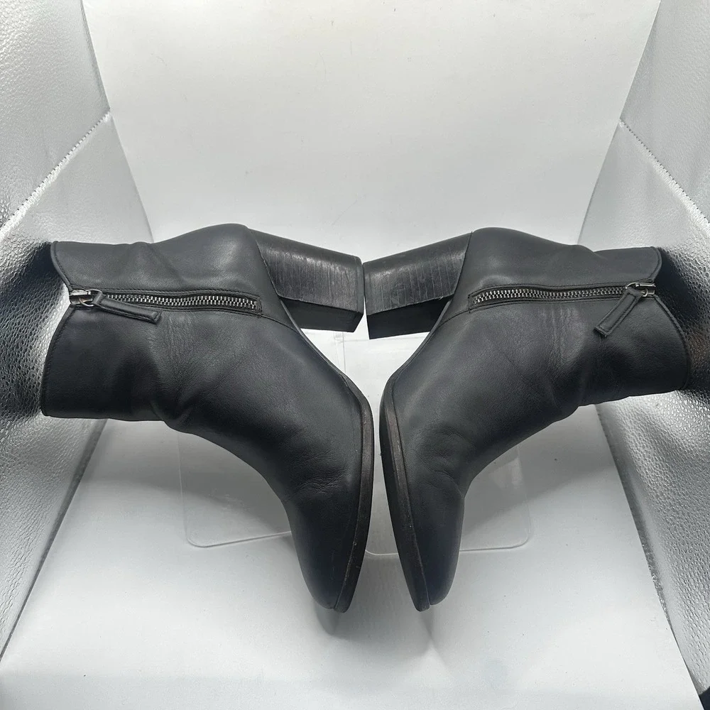 Thursday Boots Co. Uptown Everyday Boot Side Zip Block Heel Black Leather Size 9